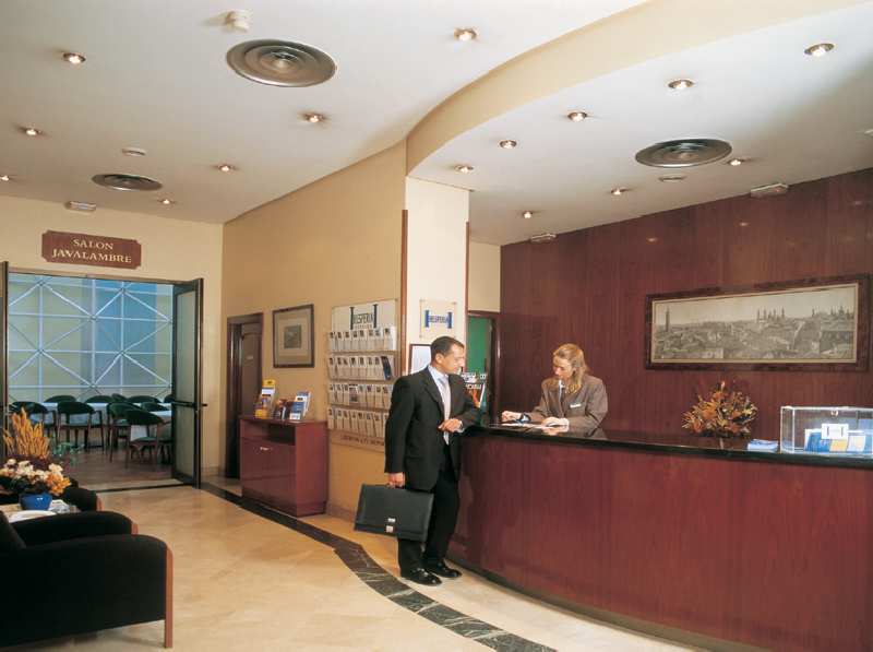 Hotel Hesperia Zaragoza Centro Interior foto